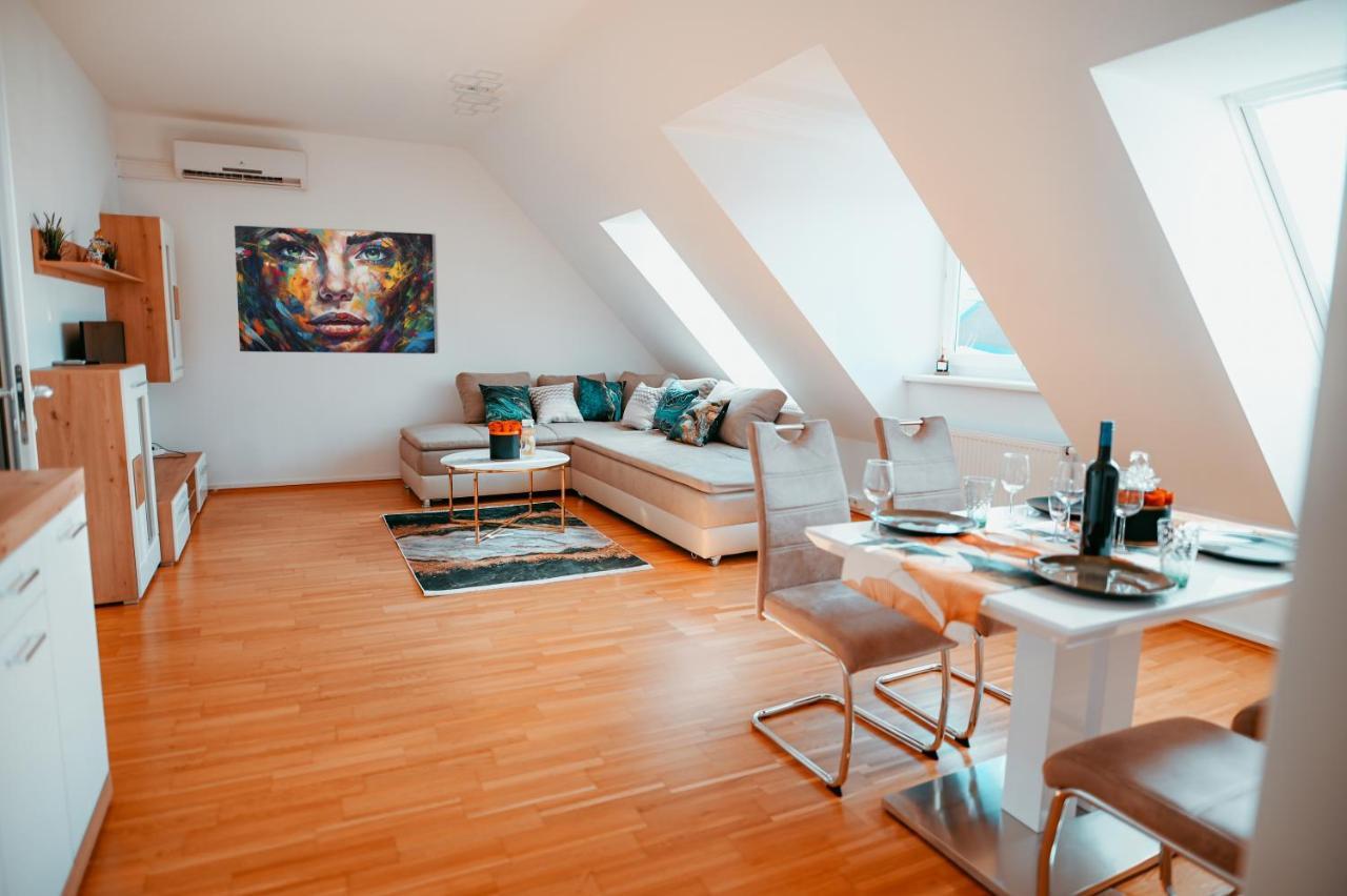 Vienna Deluxe Apartment ภายนอก รูปภาพ