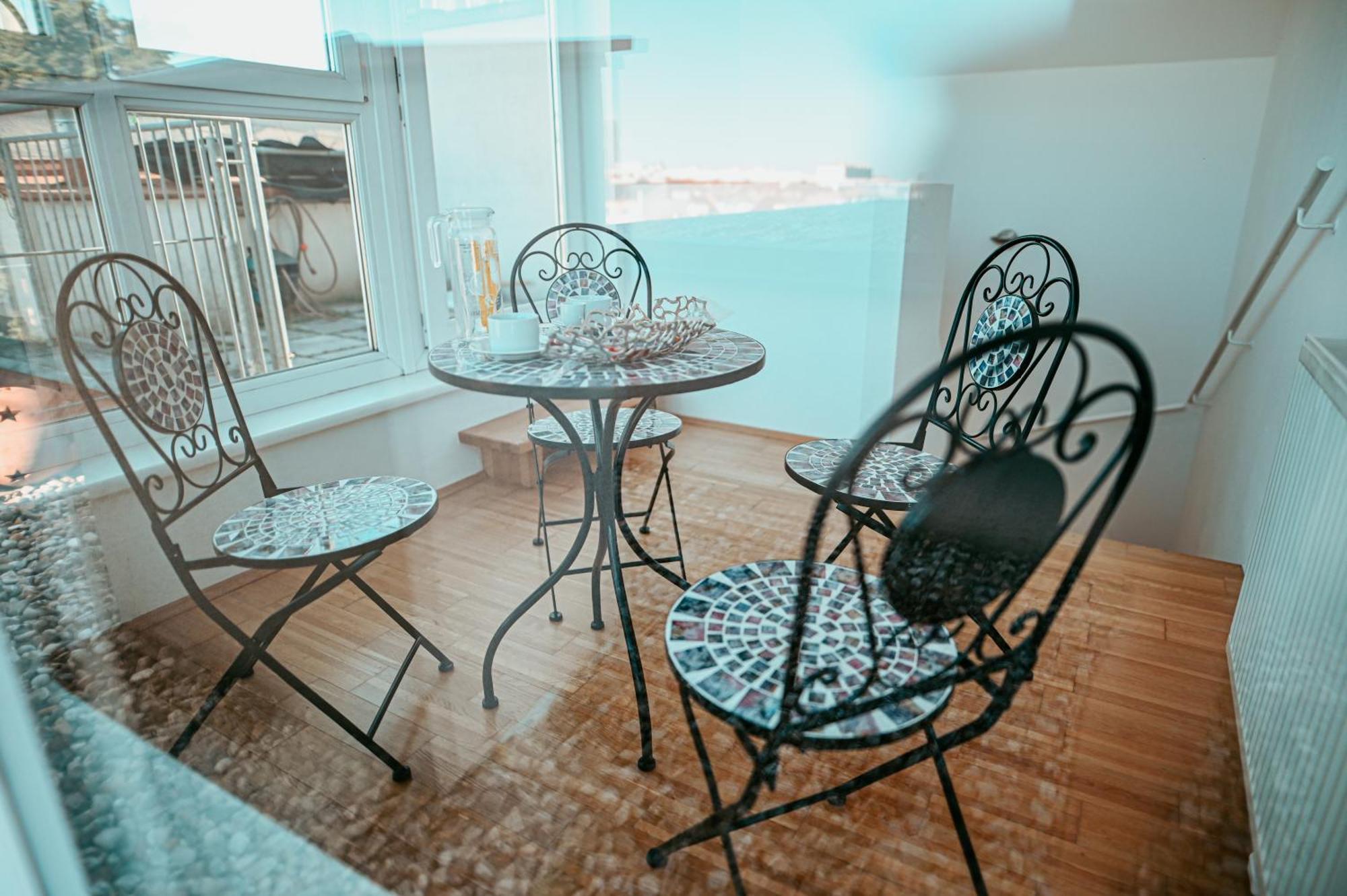 Vienna Deluxe Apartment ภายนอก รูปภาพ
