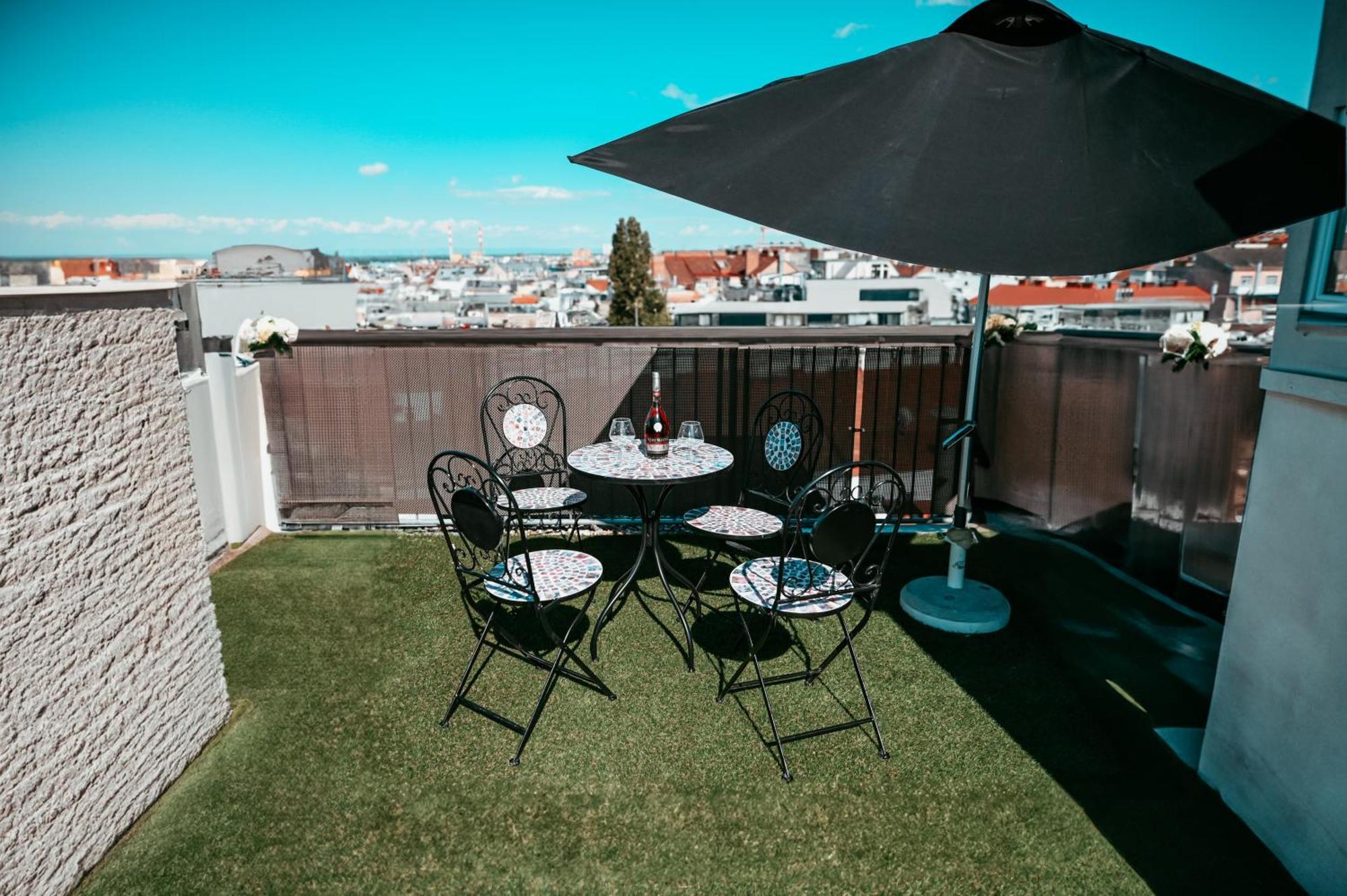 Vienna Deluxe Apartment ภายนอก รูปภาพ